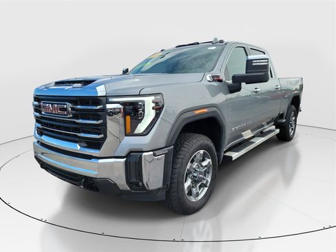Used 2026 GMC Sierra 2500 SLT w/ SLT Convenience Package AWD/4WD image 2