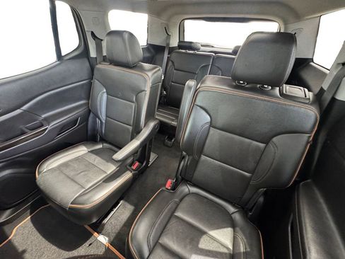 Used 2022 GMC Acadia AT4 w/ Technology Package image 15