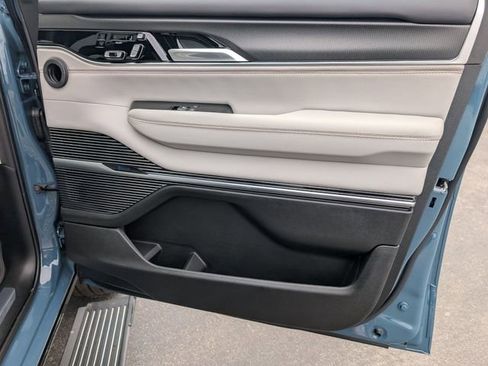 New 2026 Jeep Grand Wagoneer L Summit image 33