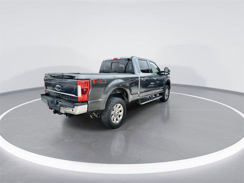 Used 2017 Ford F250 Lariat w/ Lariat Ultimate Package image 8