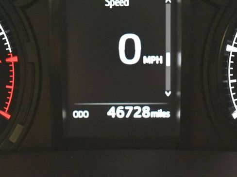Used 2023 Toyota 4Runner Limited RWD image 4