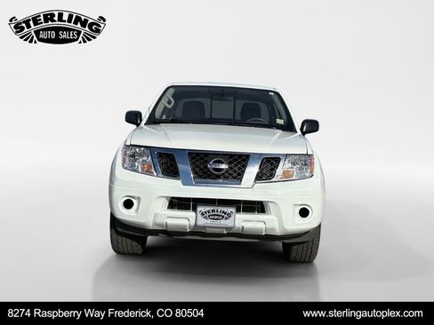 Used 2019 Nissan Frontier SV image 8