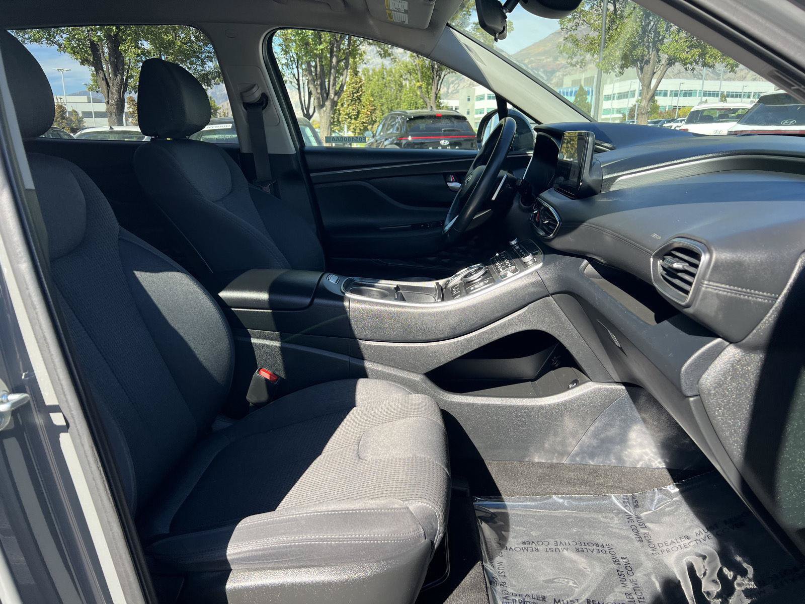 Certified 2023 Hyundai Santa Fe SEL AWD/4WD image 4