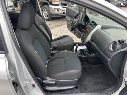 Used 2018 Nissan Versa Note S FWD image 29