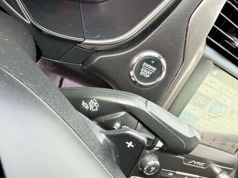 Used 2019 Ford Fusion SE image 19