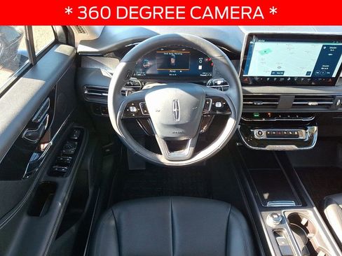 Used 2025 Lincoln Corsair AWD w/ Equipment Group 101A image 11