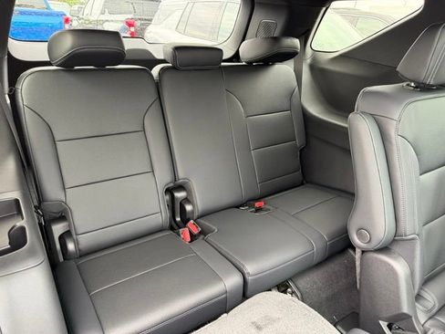 New 2026 Chevrolet Traverse LT w/ Sun and Wheel Package FWD image 14