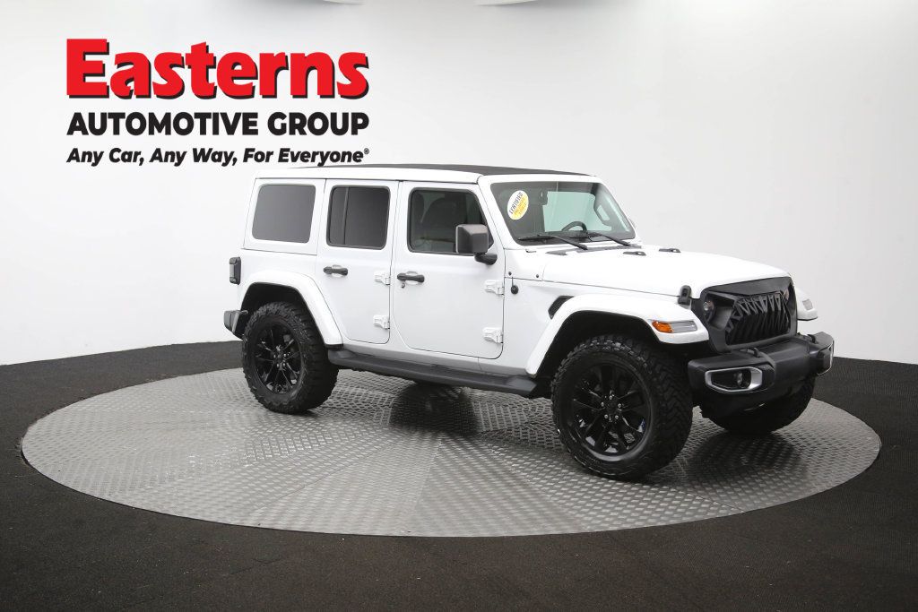 Used 2022 Jeep Wrangler Unlimited Sahara w/ Cold Weather Group AWD/4WD image 51