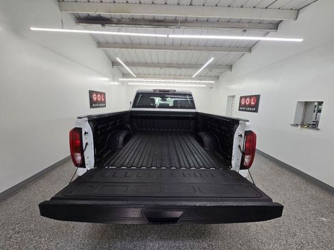 Used 2024 GMC Sierra 2500 Pro w/ Fleet Convenience Package AWD/4WD image 6