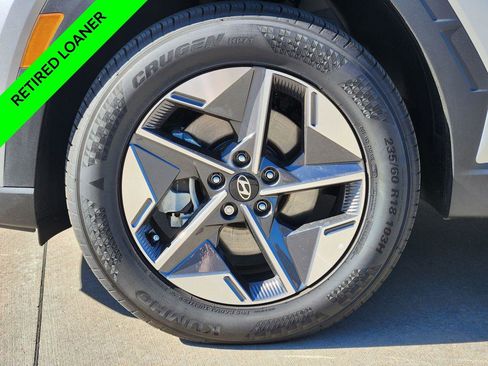 New 2025 Hyundai Tucson SEL image 10