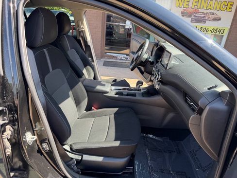 Used 2020 Nissan Sentra SV FWD image 13