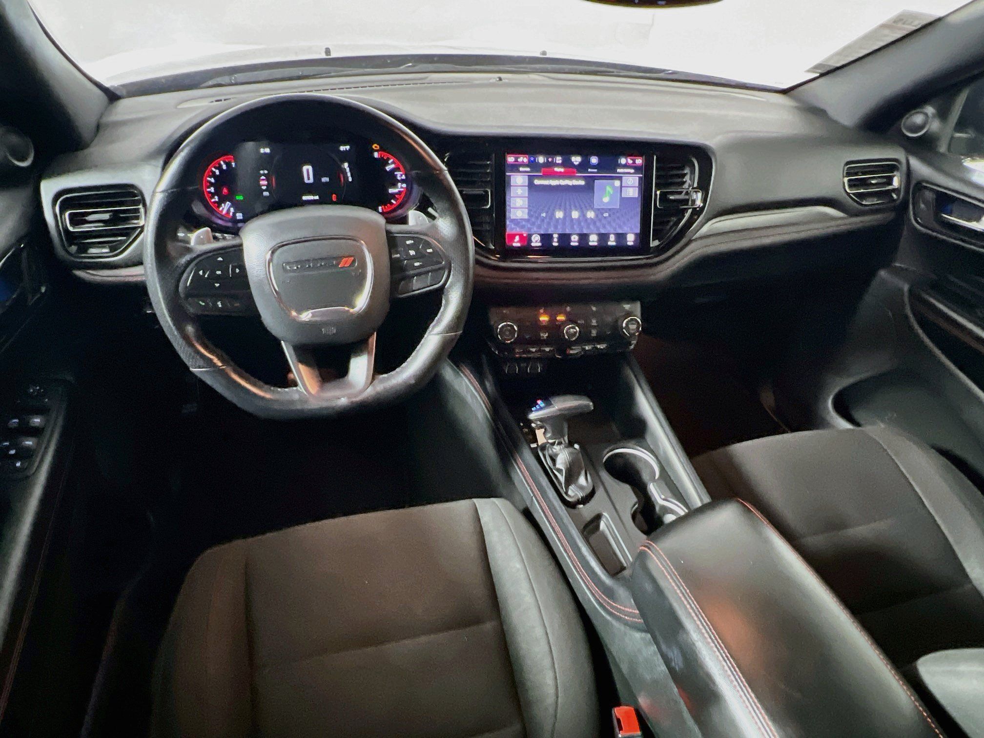 Used 2025 Dodge Durango GT RWD image 28