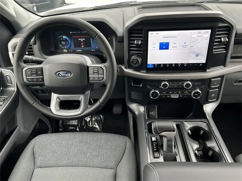 New 2025 Ford F150 Lightning XLT image 13