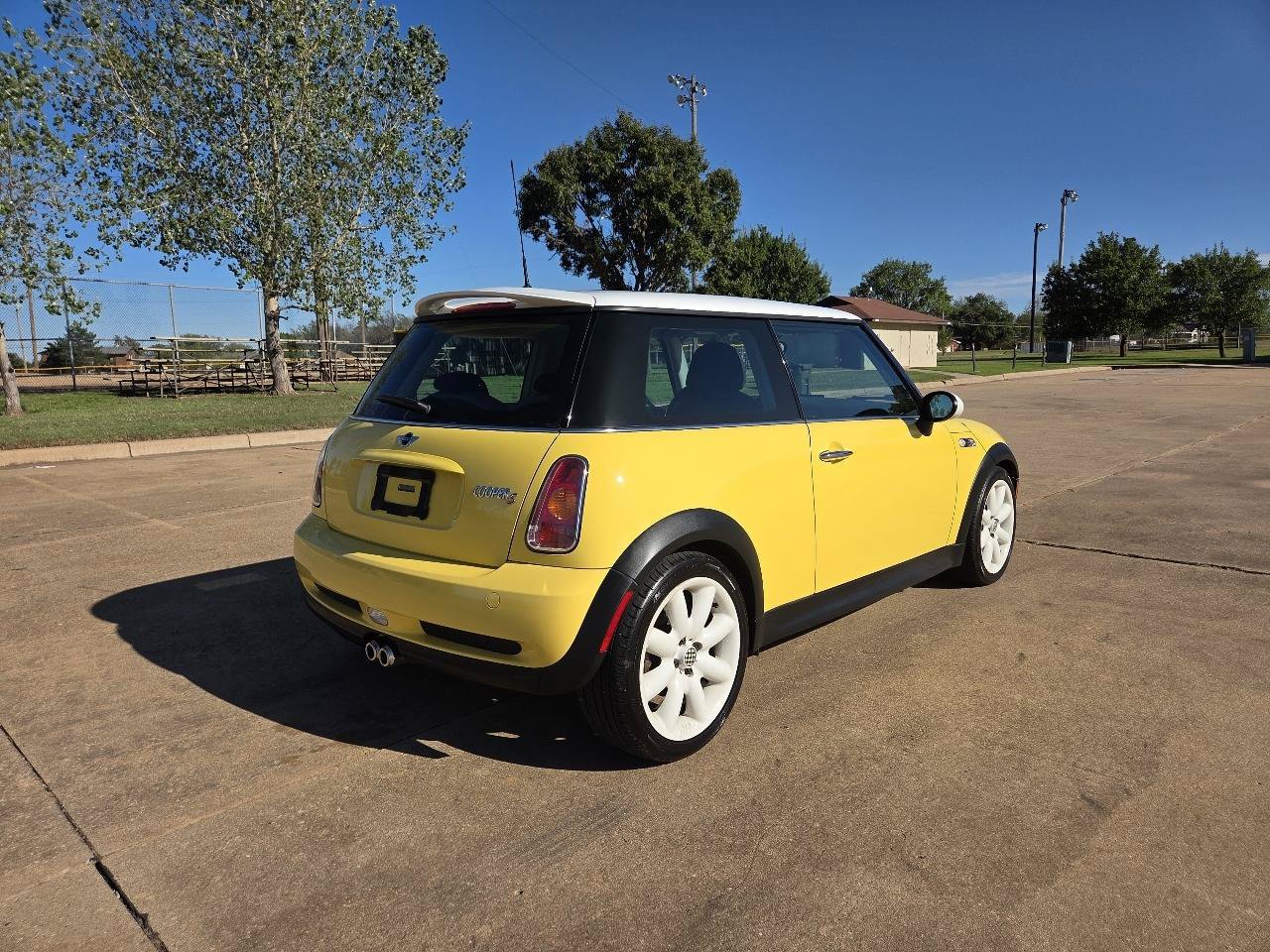 Used 2003 MINI Cooper S FWD image 29