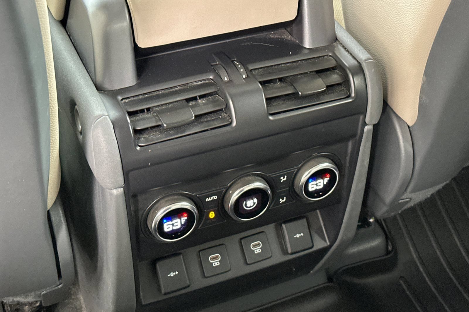 Used 2022 Land Rover Defender 110 SE AWD/4WD image 15