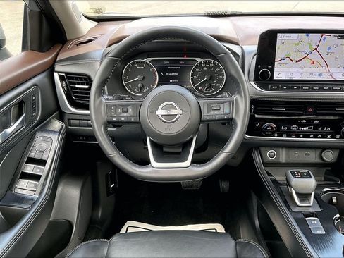 Used 2023 Nissan Rogue SL w/ SL Premium Package AWD/4WD image 17