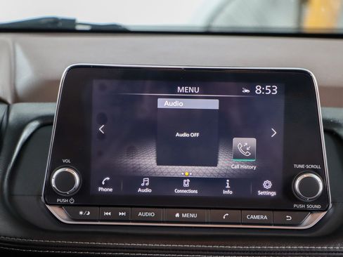 Used 2022 Nissan Rogue SV AWD/4WD image 19