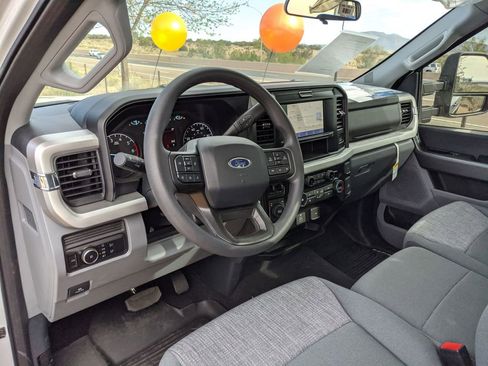 New 2025 Ford F250 XLT AWD/4WD image 10