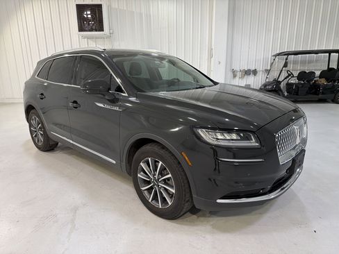 Used 2022 Lincoln Nautilus FWD image 7