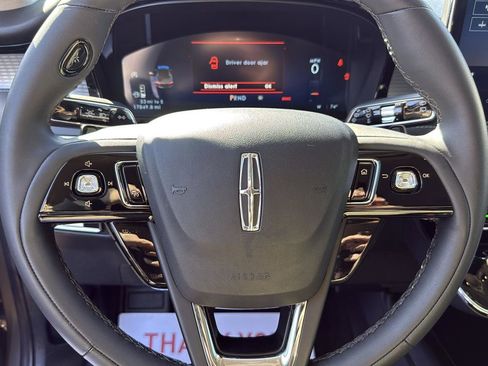 Used 2024 Lincoln Corsair FWD image 15