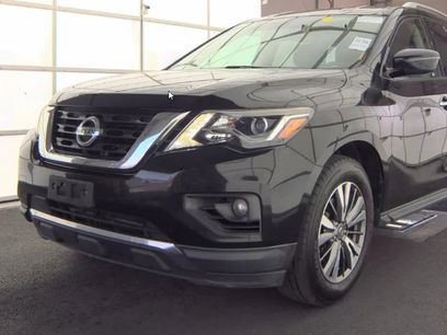 Used 2018 Nissan Pathfinder SV