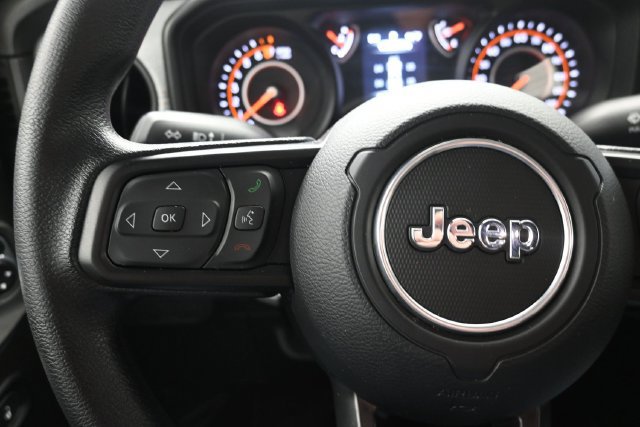 Used 2025 Jeep Gladiator Sport AWD/4WD image 25