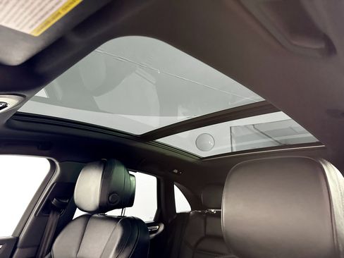 Used 2018 Porsche Macan image 19