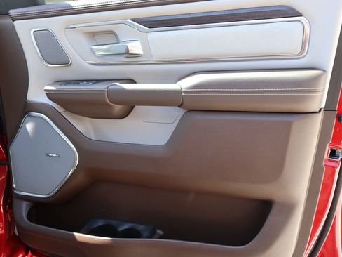New 2026 RAM 1500 Laramie AWD/4WD image 8