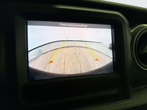 Used 2023 Jeep Wrangler Sport image 15