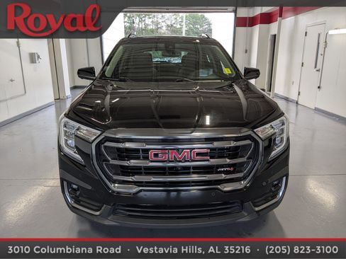 Used 2023 GMC Terrain AT4 w/ Infotainment Package II image 6