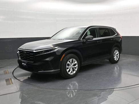 Used 2025 Honda CR-V LX image 3