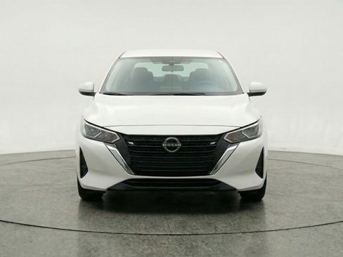 Used 2025 Nissan Sentra S FWD image 2