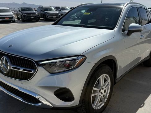 Used 2026 Mercedes-Benz GLC 300 image 3