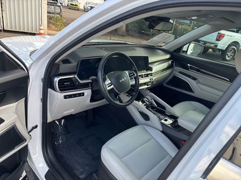 Used 2025 Kia Telluride S AWD/4WD image 10