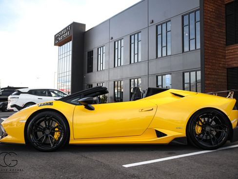 Used 2016 Lamborghini Huracan LP 610-4 AWD/4WD image 15