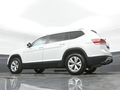 Used 2018 Volkswagen Atlas SEL FWD image 35