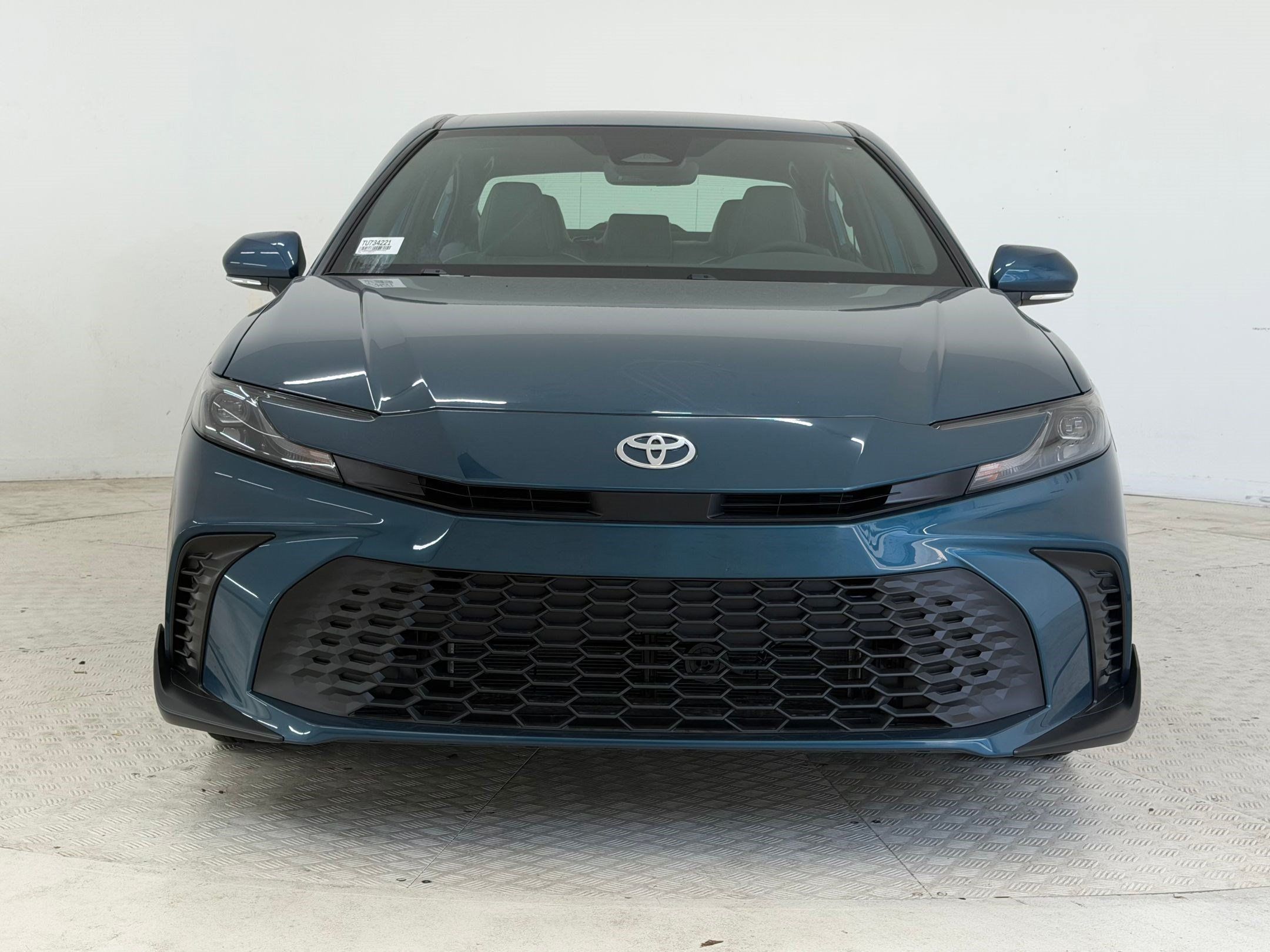 Used 2026 Toyota Camry SE w/ Convenience Package FWD image 6
