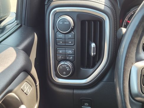 Used 2021 Chevrolet Silverado 1500 RST w/ Convenience Package II AWD/4WD image 12