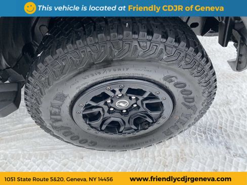 Used 2023 Ford Bronco Wildtrak image 24