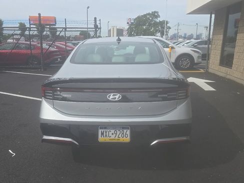 Used 2025 Hyundai Sonata SEL FWD image 5