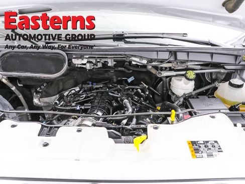 Used 2023 Ford Transit 350 XLT image 7