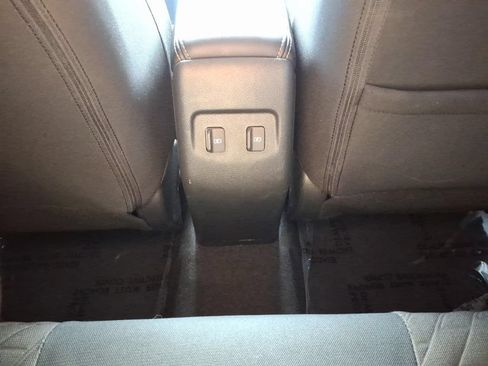 Used 2023 Nissan Kicks SR FWD image 13