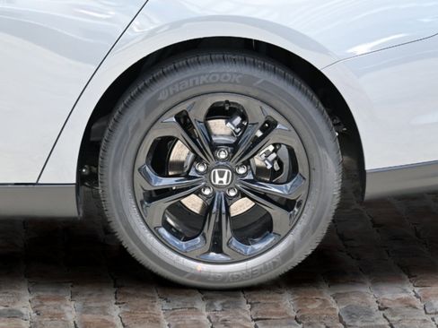 New 2025 Honda Accord SE image 33