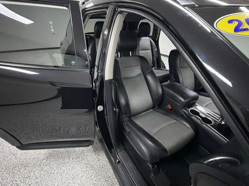 Used 2019 Nissan Pathfinder SV w/ Rock Creek Edition FWD image 32