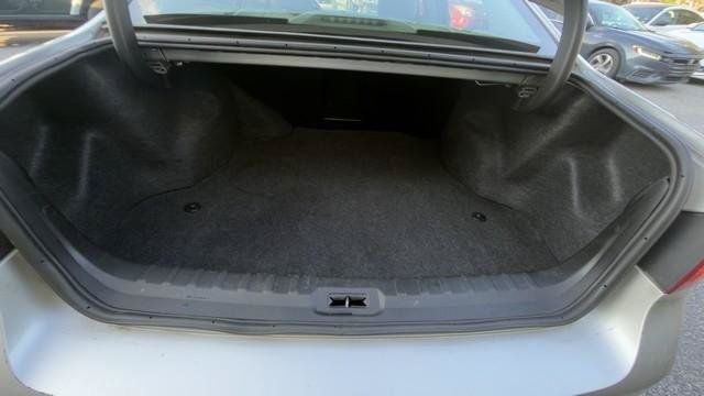 Used 2007 Buick Lucerne CXL w/ Luxury Package FWD image 17