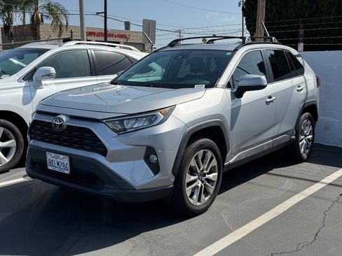 Used 2019 Toyota RAV4 XLE Premium w/ Carpet Mat Package image 3