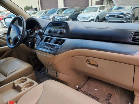 Used 2005 Honda Odyssey EX-L image 21