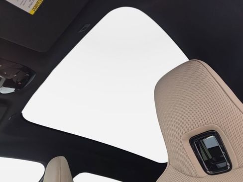 Certified 2025 BMW iX xDrive50 image 27