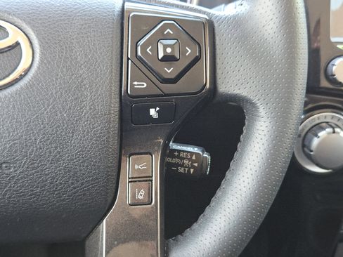 Used 2024 Toyota 4Runner TRD Off-Road AWD/4WD image 27