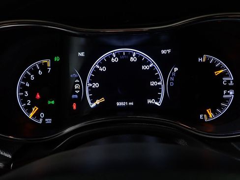 Used 2019 Jeep Grand Cherokee Altitude AWD/4WD image 26